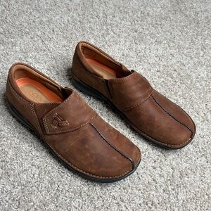 Clarks Un Loop Ave Loafers